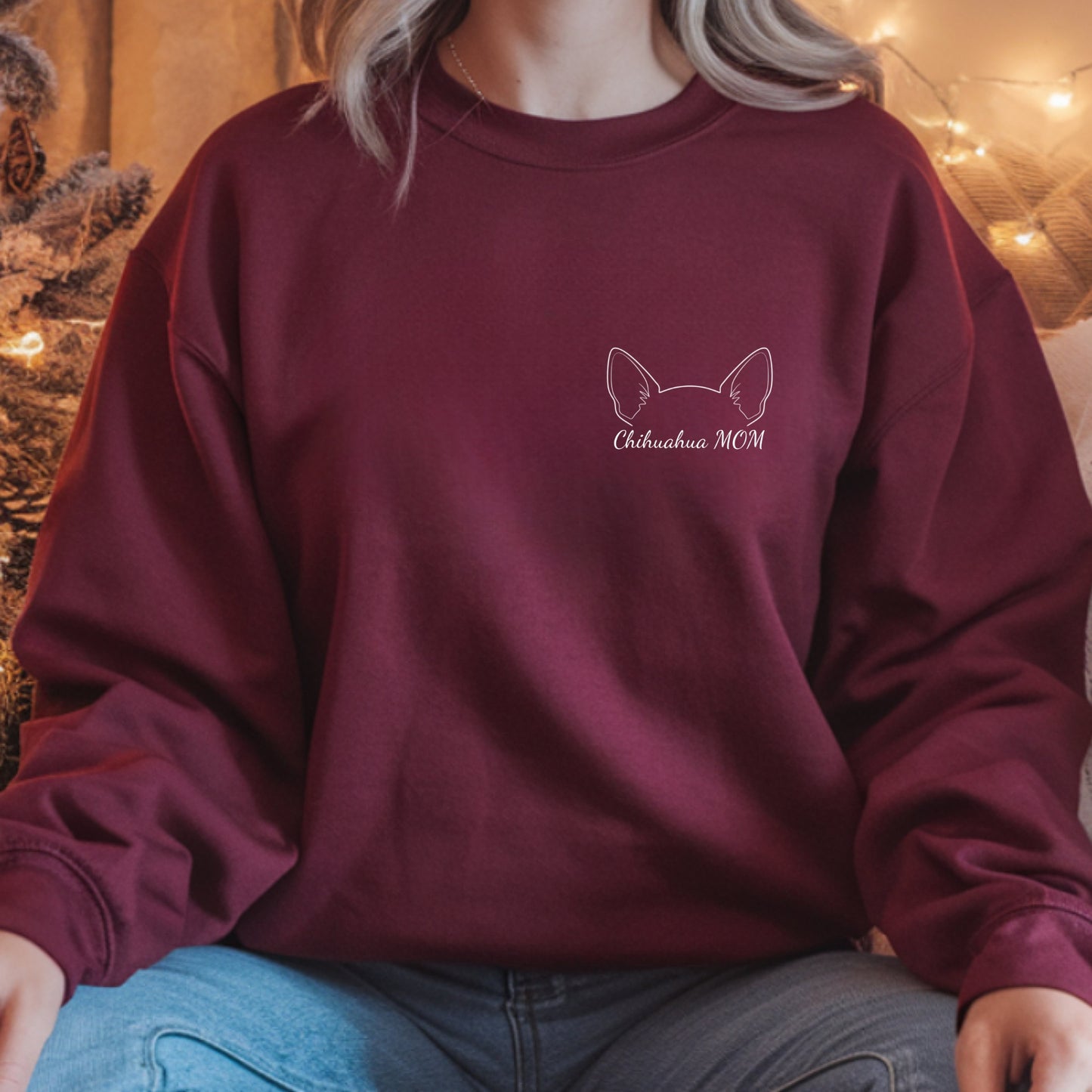 "Chihuahua MOM" Premium Sweatshirt – Minimal Outline Gift for Dog Lovers